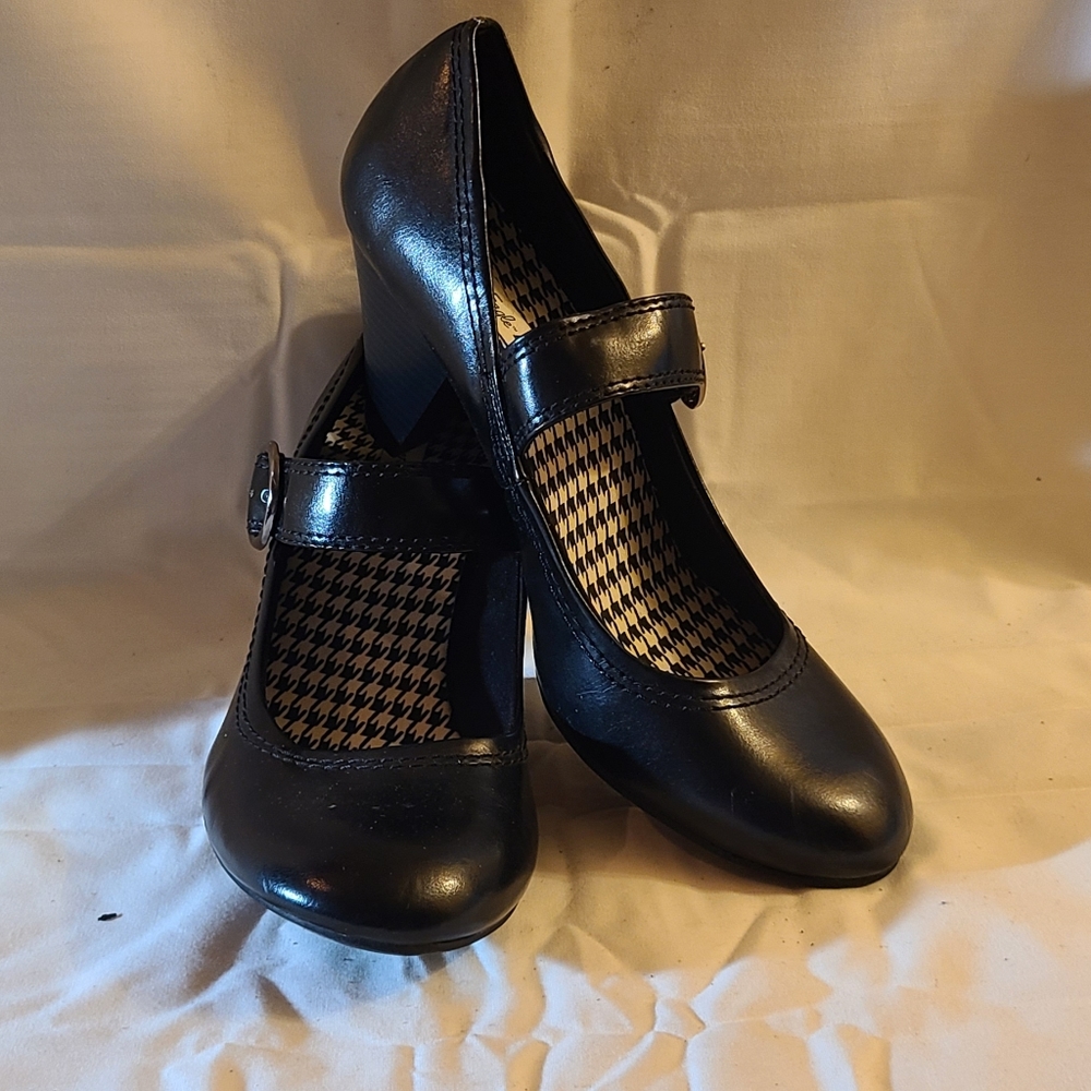 American Eagle Mary Janes